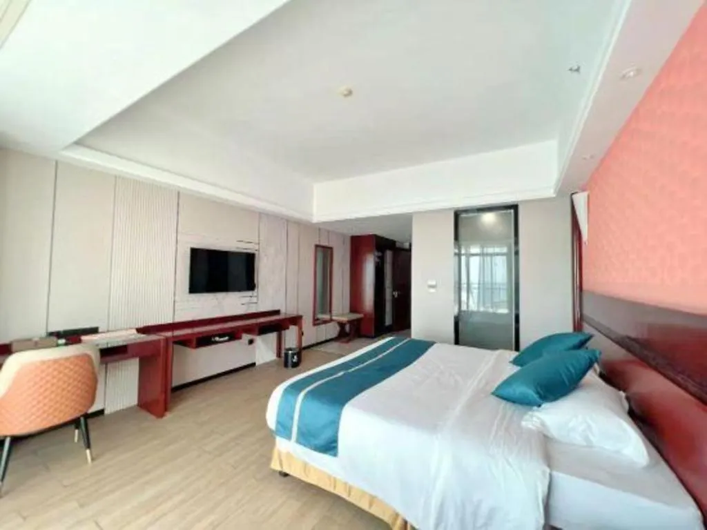 Sanya Yellow River Kyoto Hotel 5*,